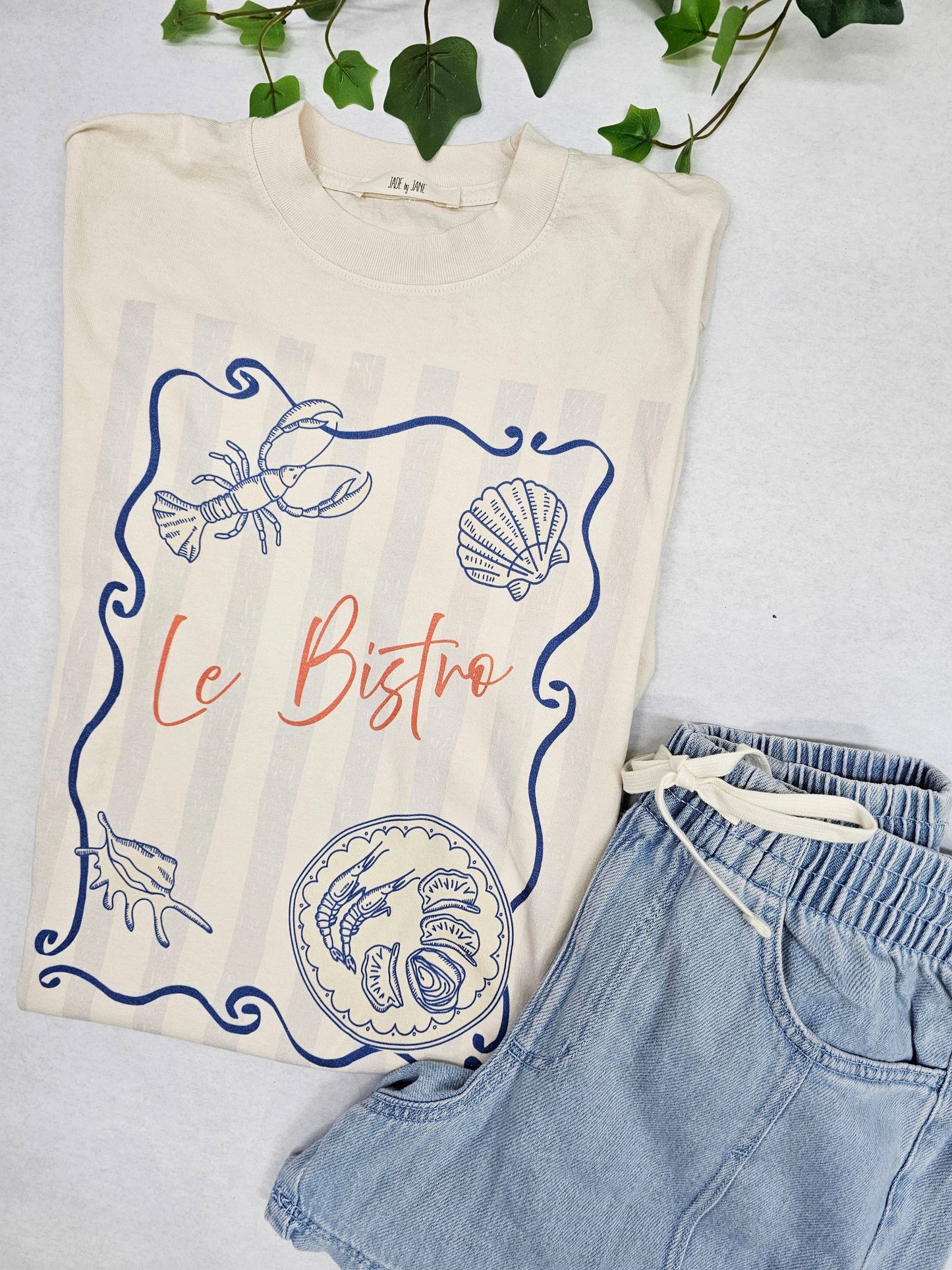 Le Bistro GRAPHIC TEE