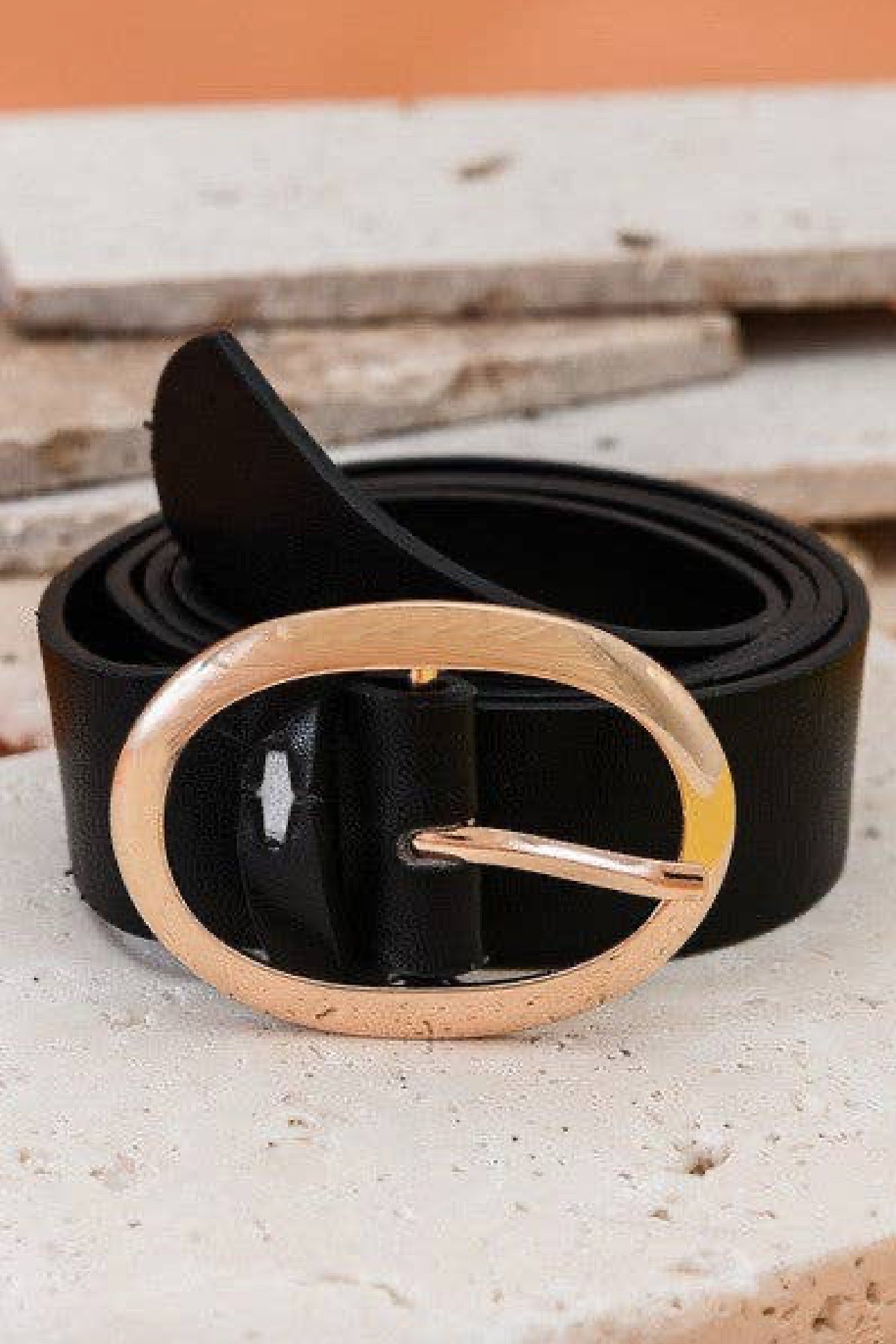 Oval Buckle Belt
