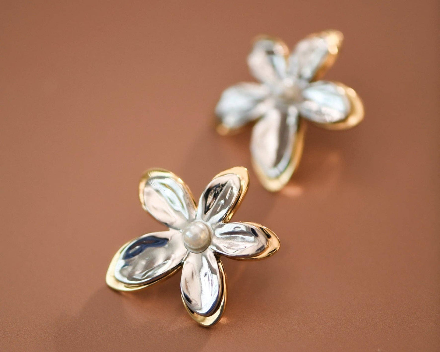 18K Gold Plated Pearl Flower Studs