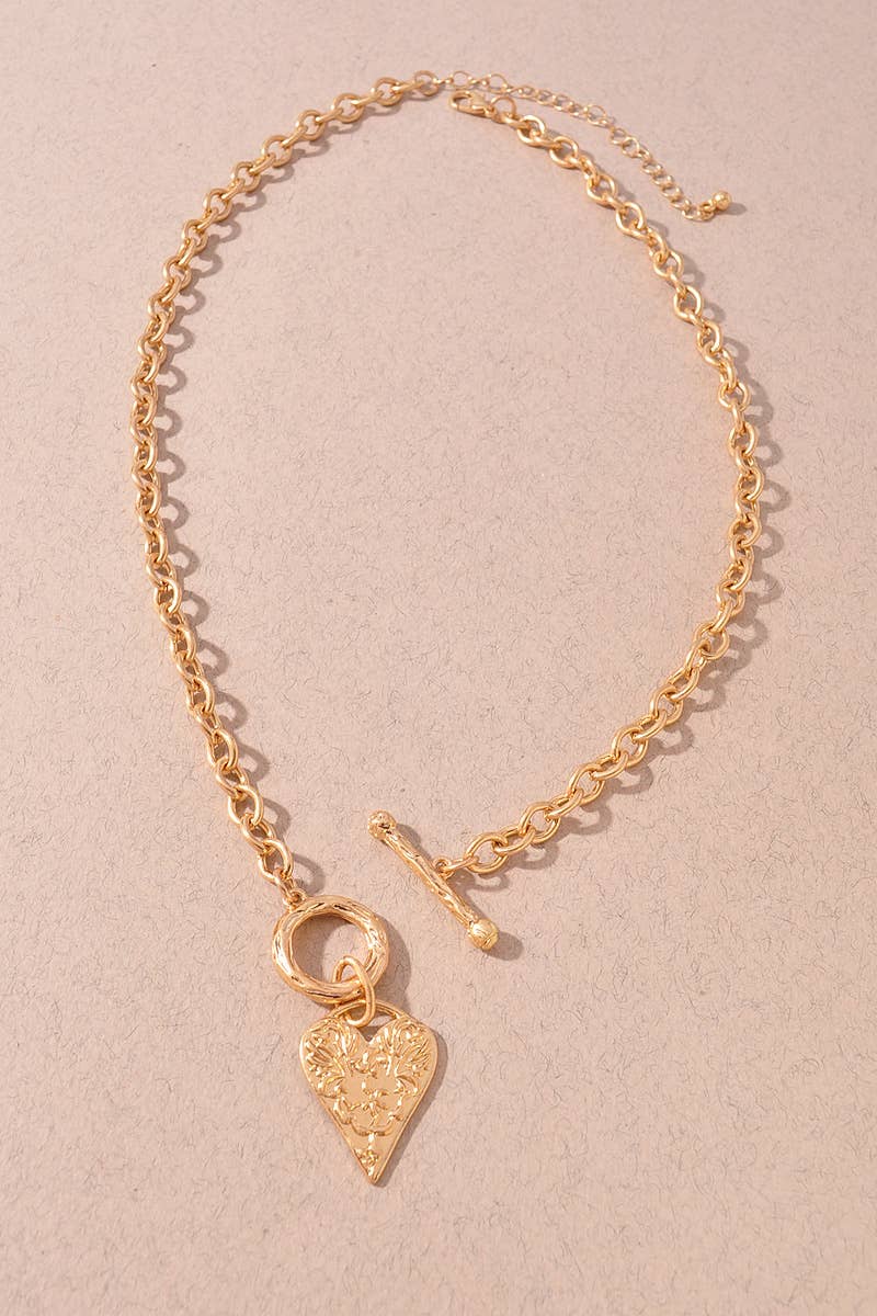 HEART PENDANT CHAIN NECKLACE