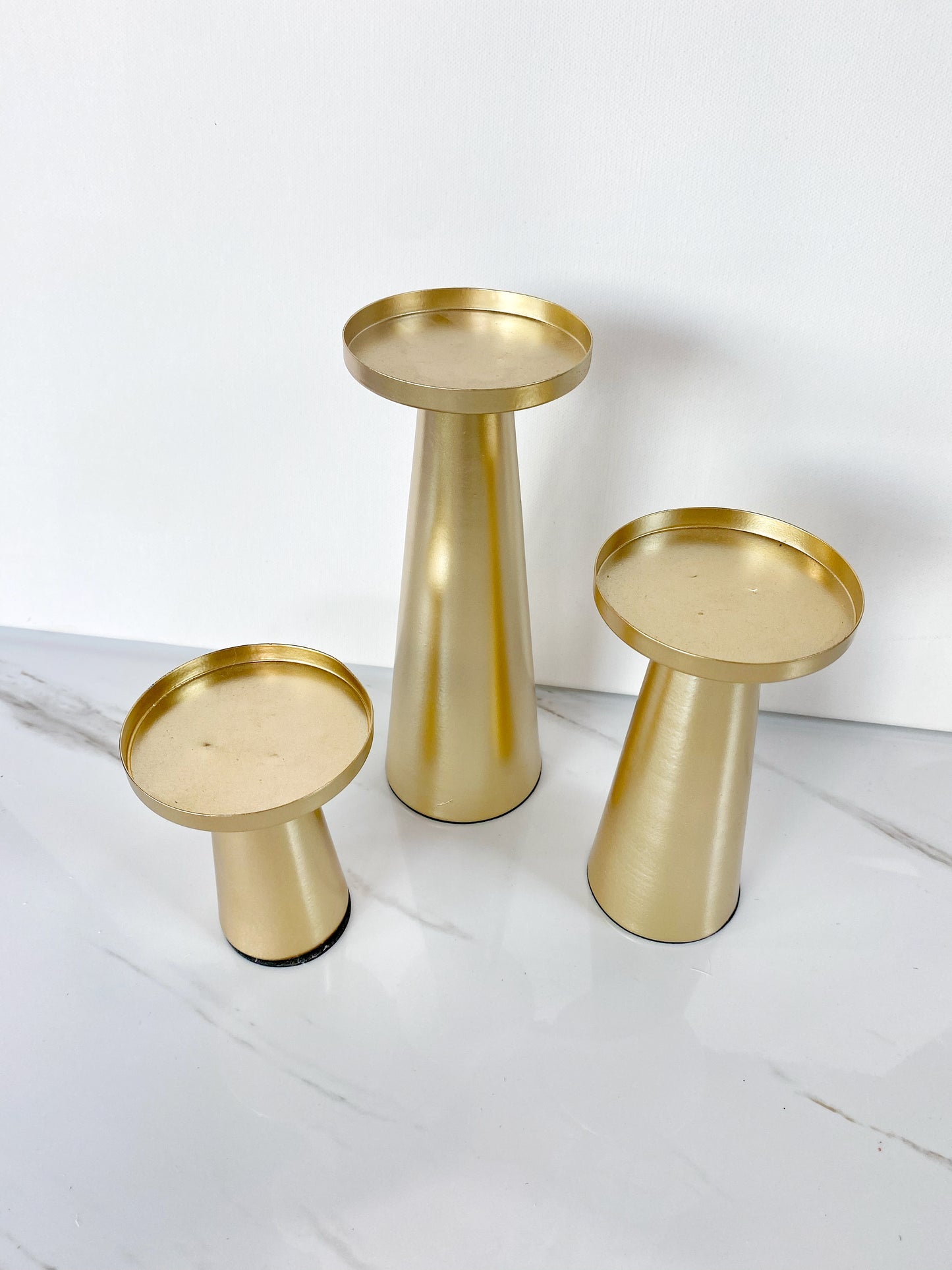 Medium Gold Candlestick
