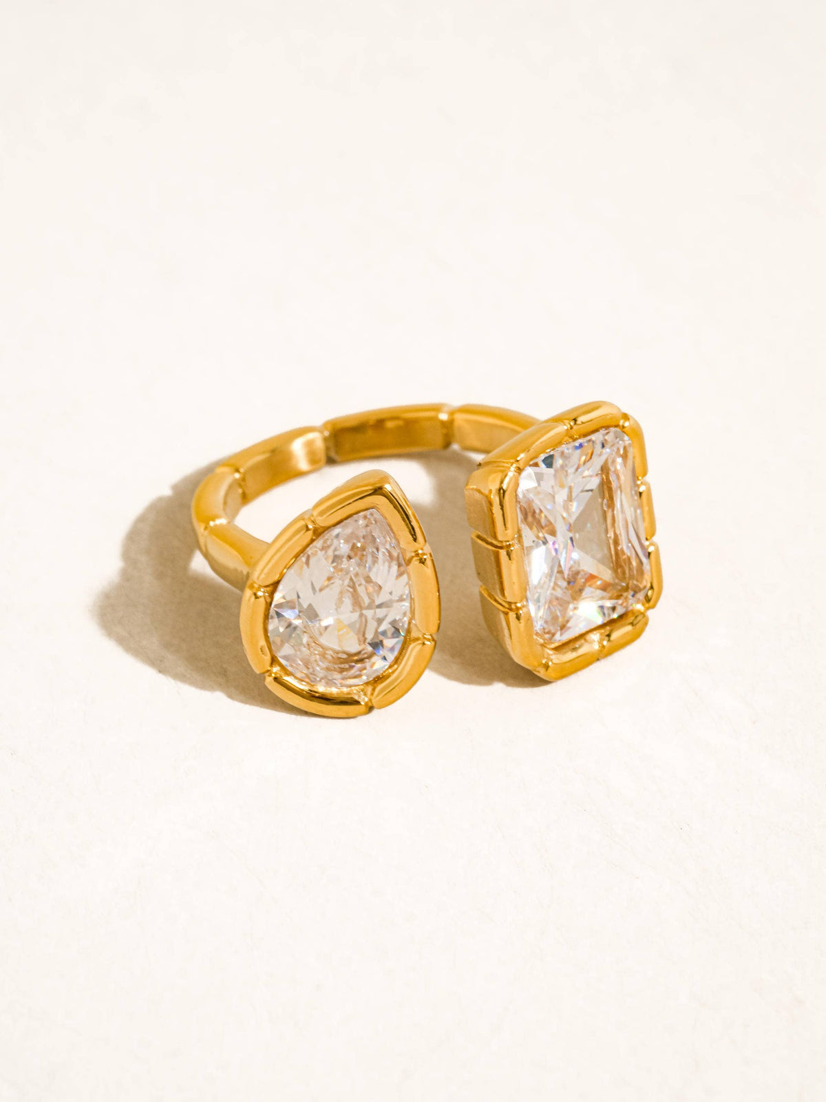 Serréa 18K Gold  Ring
