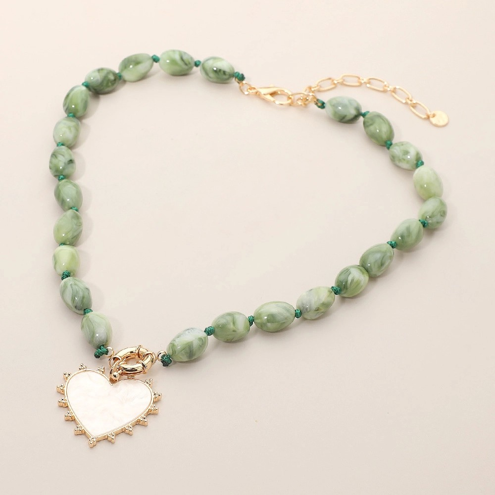 Pearl Heart Pendant Beaded Necklace