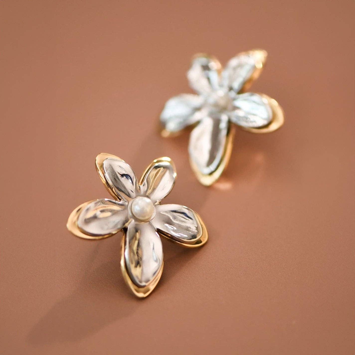 18K Gold Plated Pearl Flower Studs
