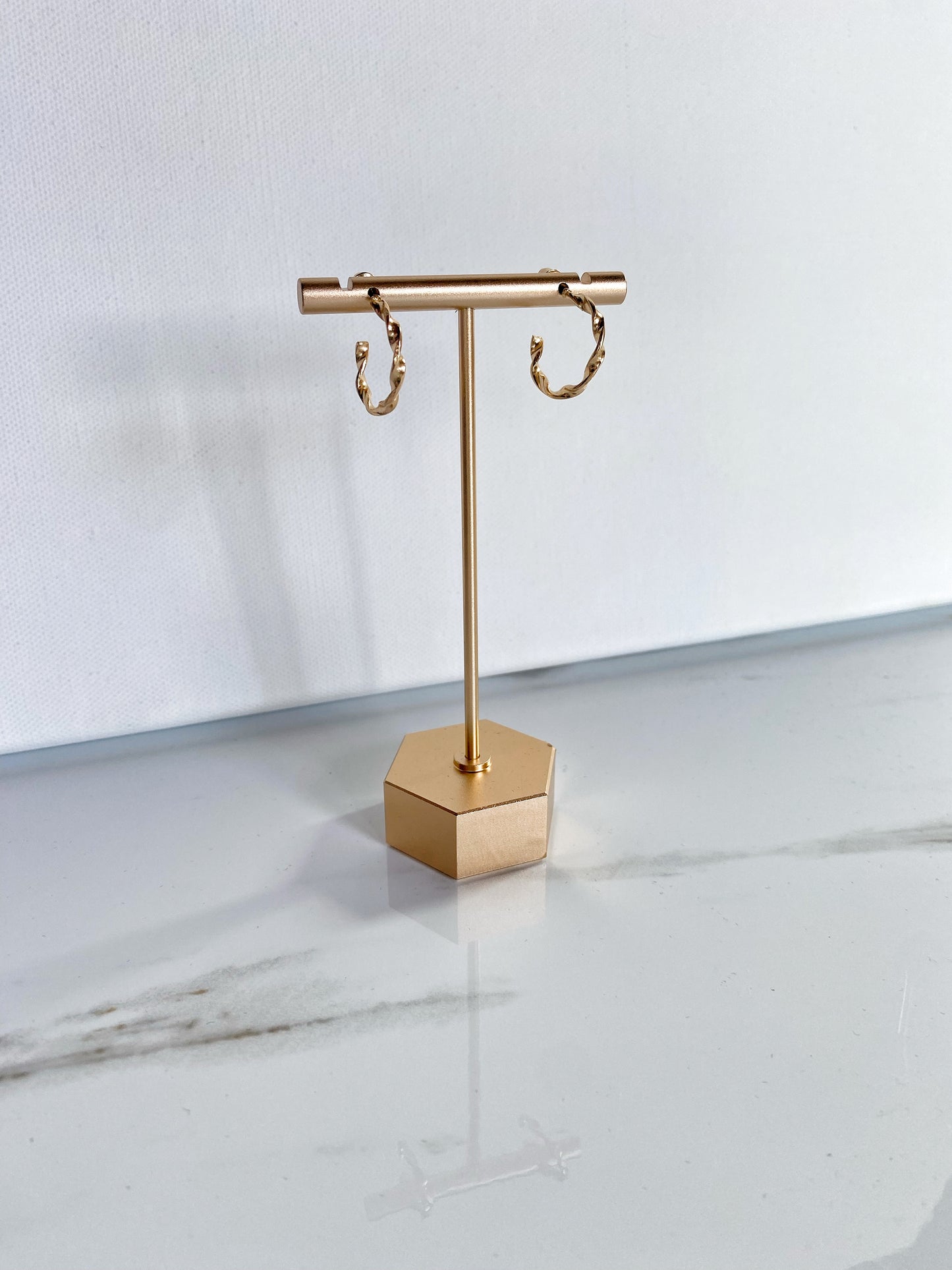 Small Hoop Twist