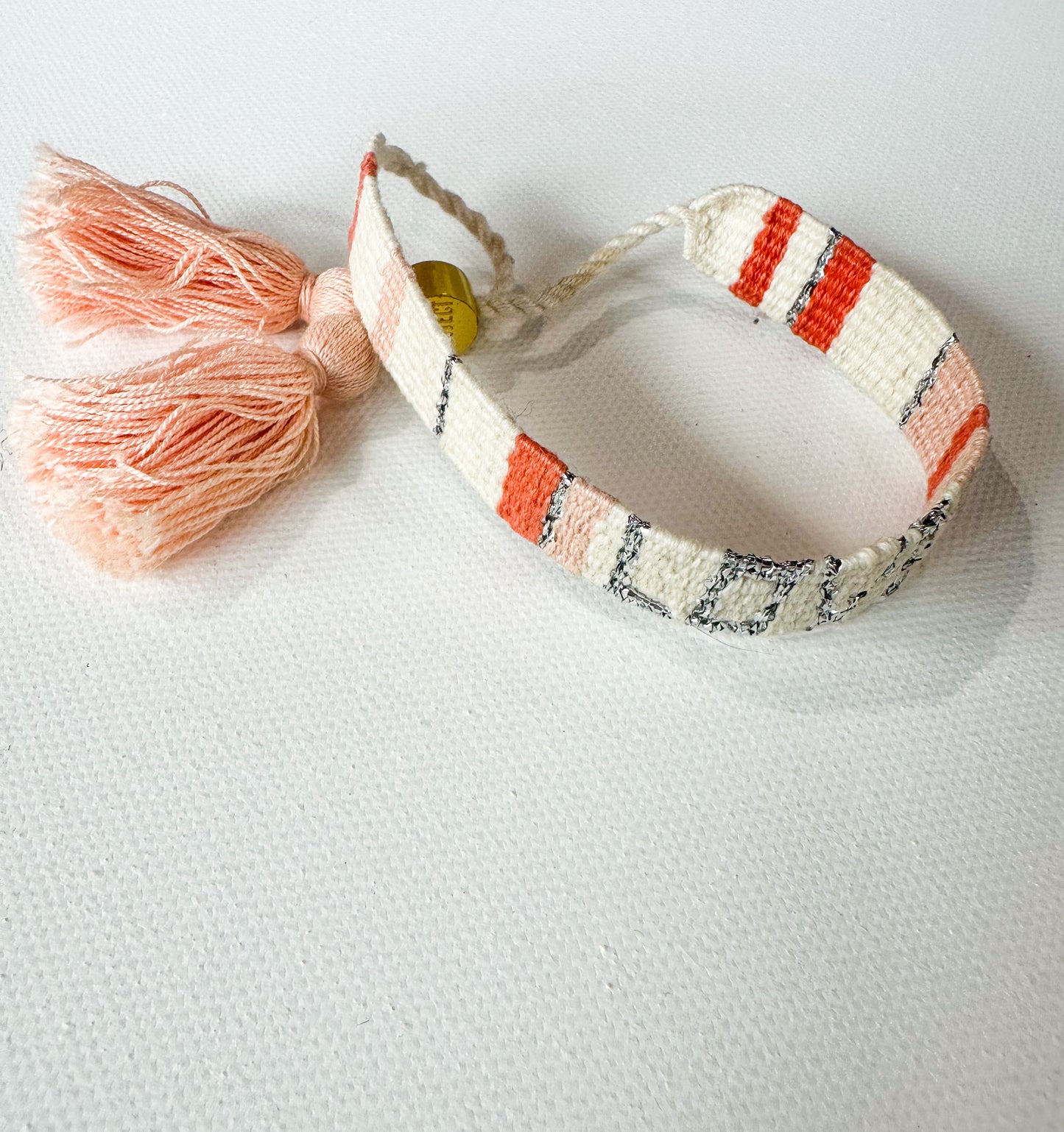 El amor woven bracelet