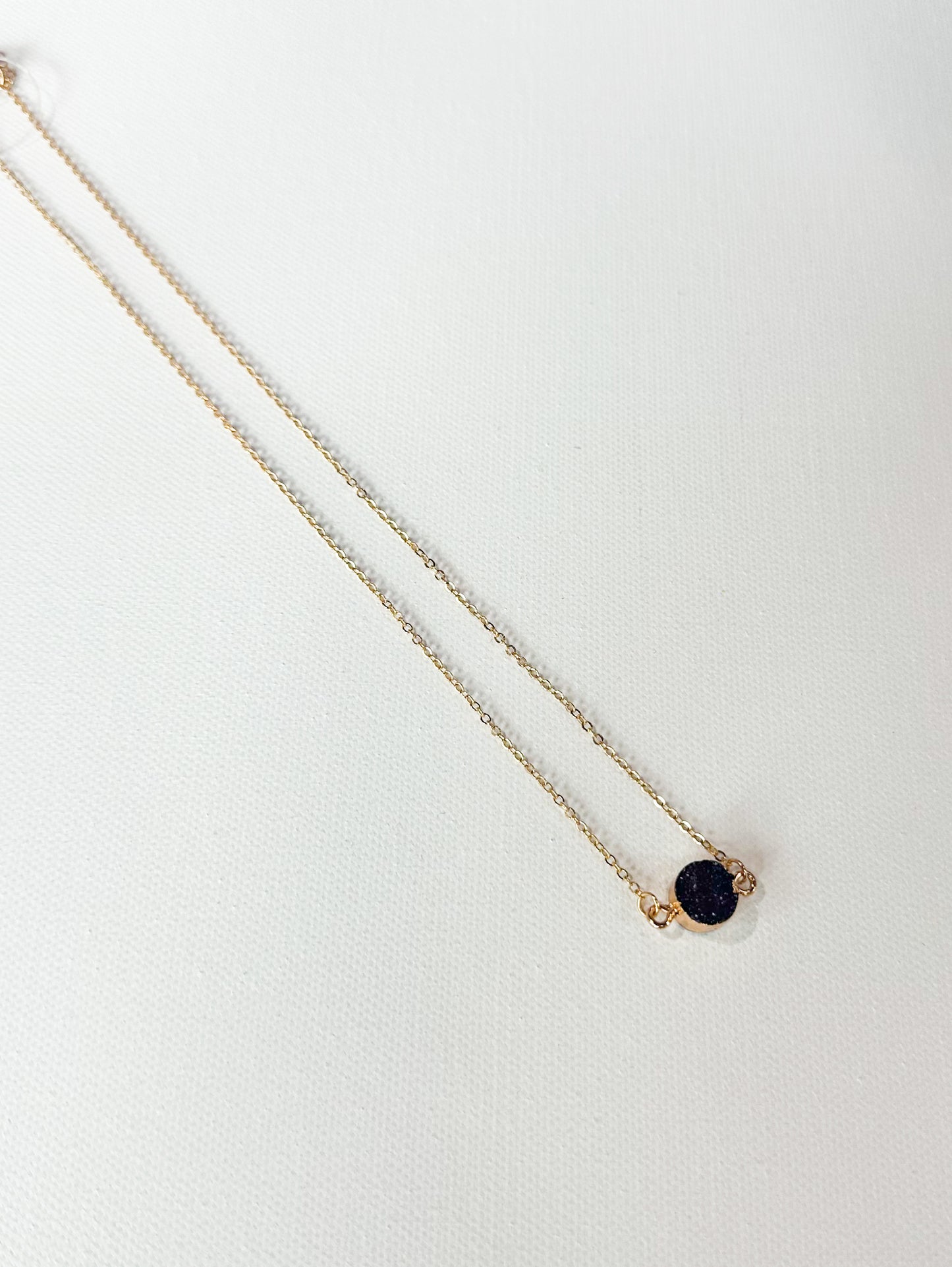Onyx pendant necklace