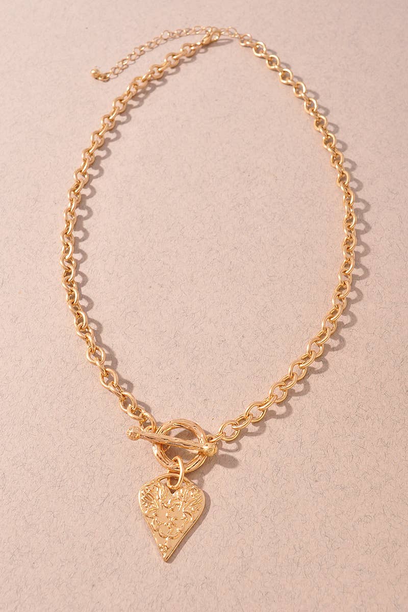 HEART PENDANT CHAIN NECKLACE