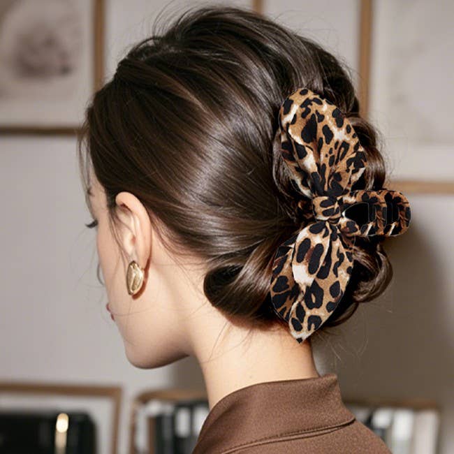 Leopard Bow Claw Clip