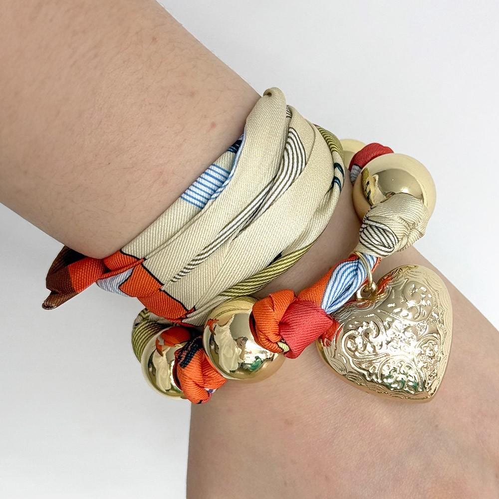 Puffy Heart Scarf Necklace