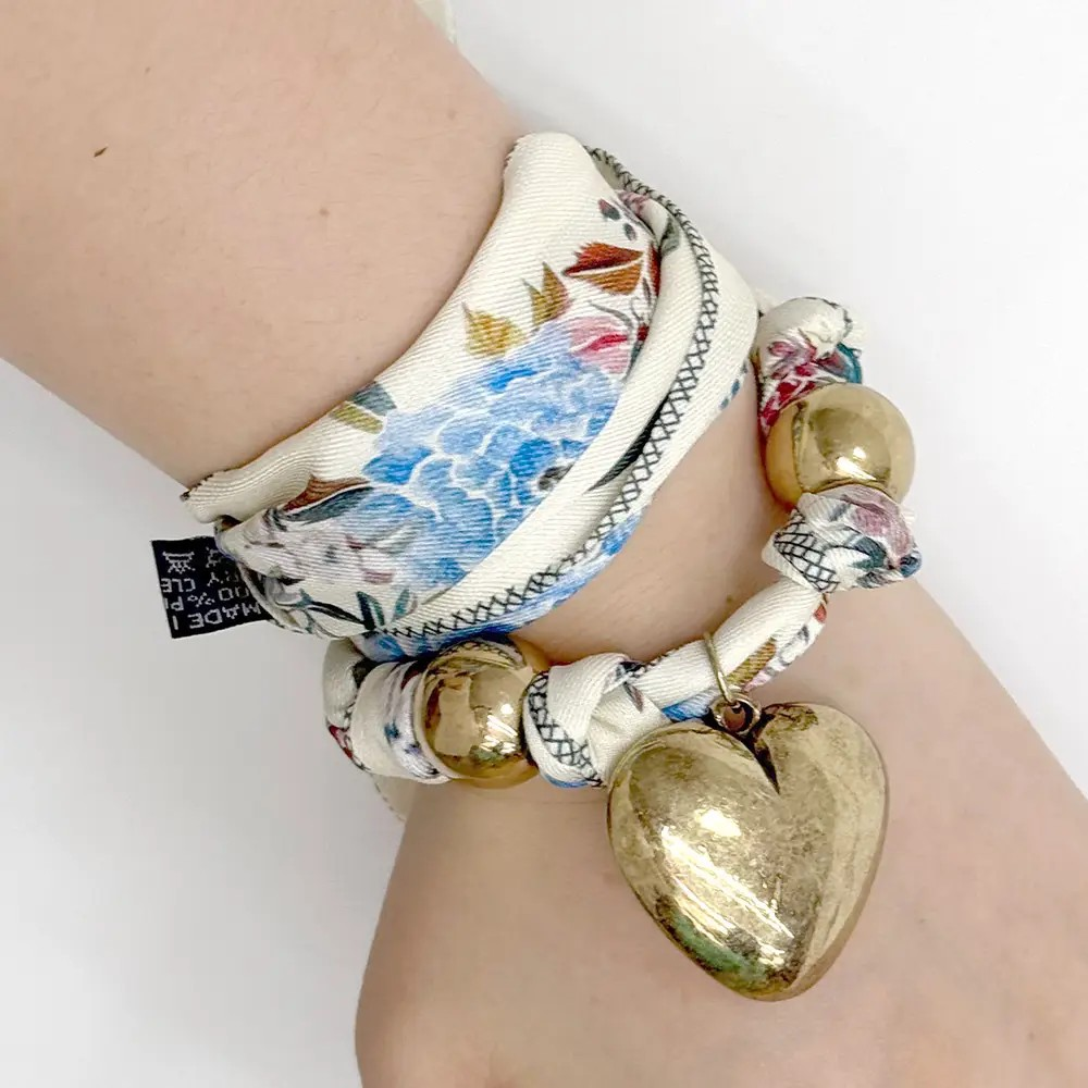 Puffy Heart Scarf Necklace