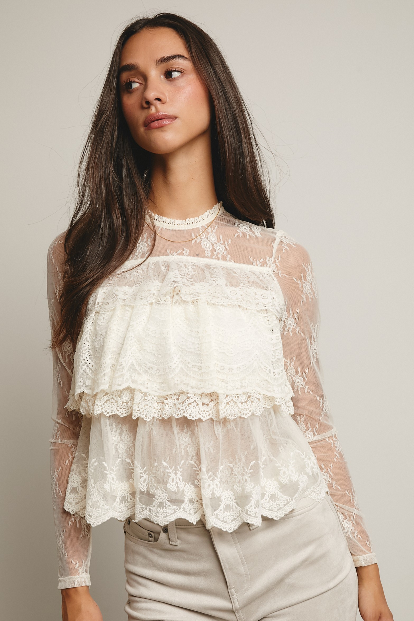 Meiomi Lace Ruffle Blouse